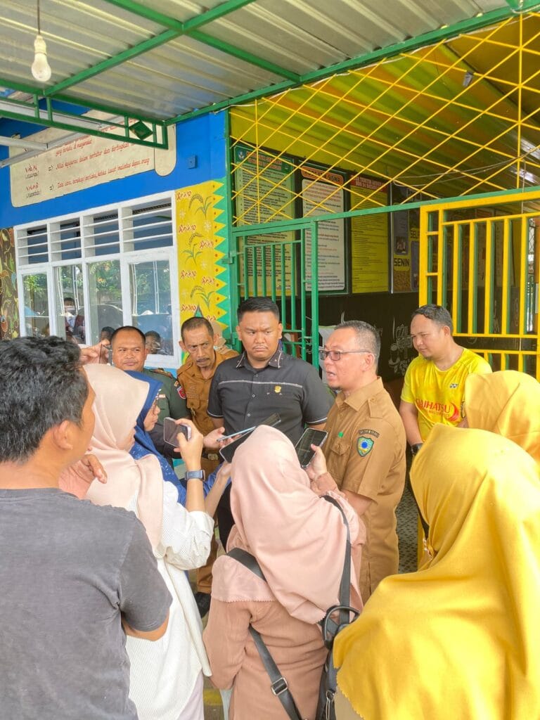 Gemilang Pagessa Tinjau Program Makan siang Bergizi Gratis Di Kec.Mandai
