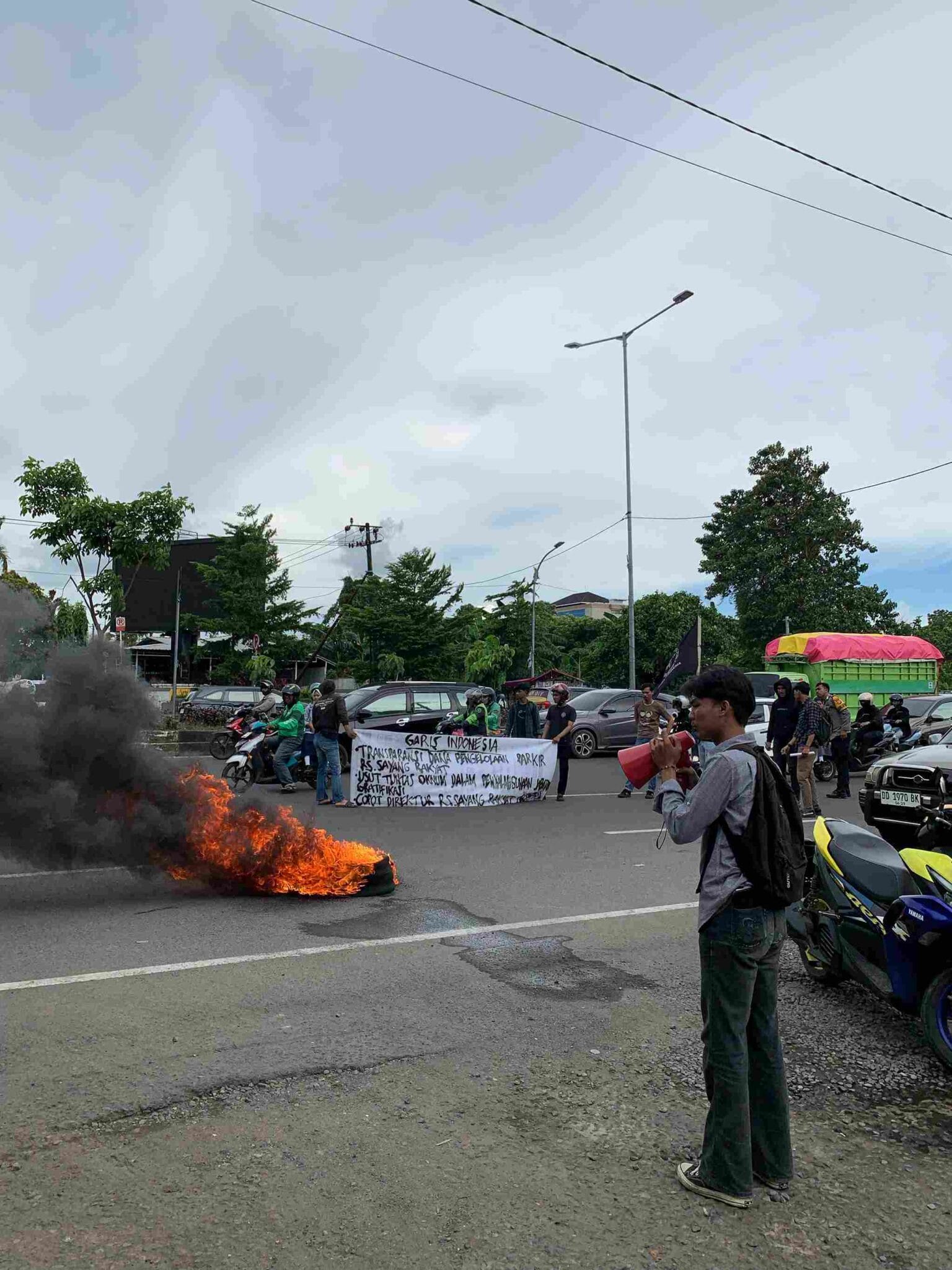 Garis Indonesia Gelar Aksi Unjuk Rasa Terkait Dugaan Penyalahgunaan Jabatan dan Monopoli pada Pengelolaan Parkir RS Sayang Rakyat
