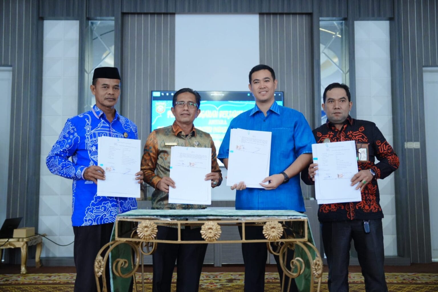 Kemenag Pangkep Terima Hibah Dua Tanah Dari Pemkab Pangkep Untuk Pembangunan KUA