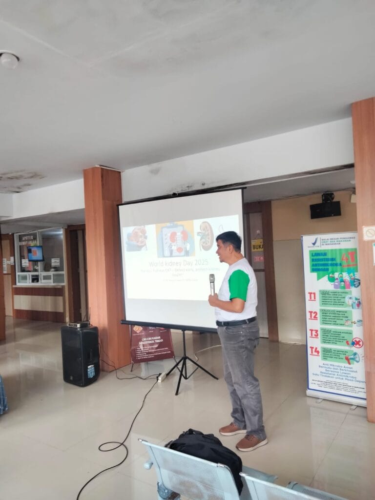 Hari Ginjal Sedunia 2025, RS Islam Faisal Makassar Gelar Penyuluhan Kesehatan dan Pembagian Bingkisan untuk Pasien Cuci Darah