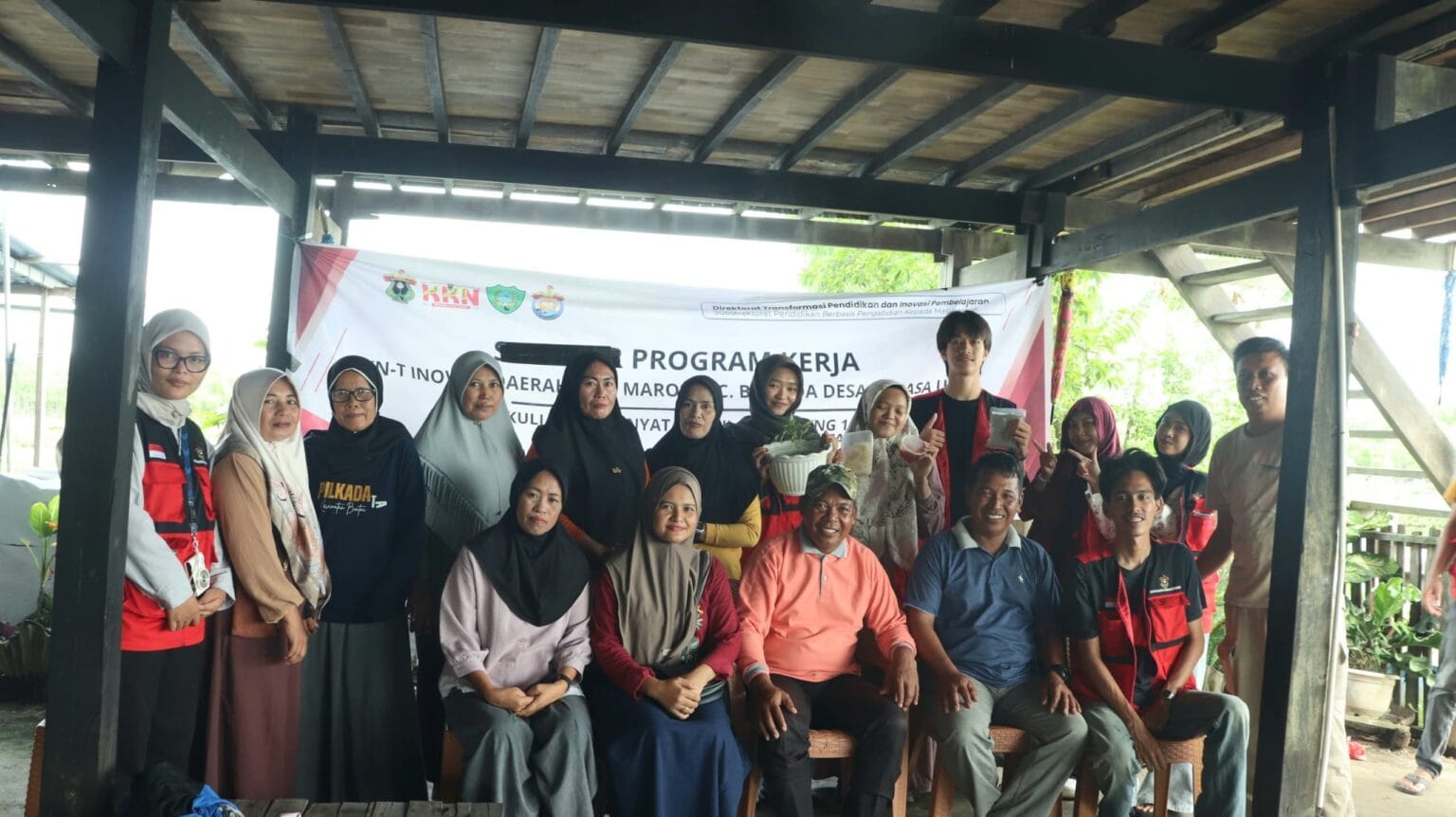 Inovasi Pangan: Mahasiswa KKN Olah Rumput Laut dan Nanas Jadi Selai Fungsional di Desa Minasa Upa