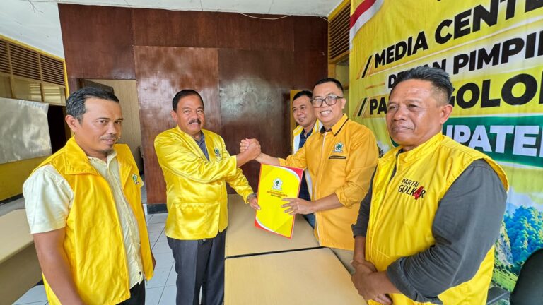 PUANG ESA MULAI LANGKAH MENUJU KURSI KETUA GOLKAR MAROS